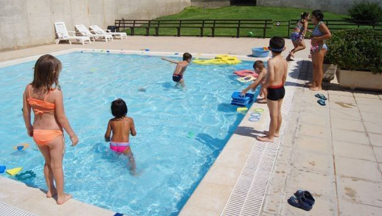 Se adjudica el servicio de anlisis de agua potable y piscinas a una empresa valenciana por 25.000 euros anuales
